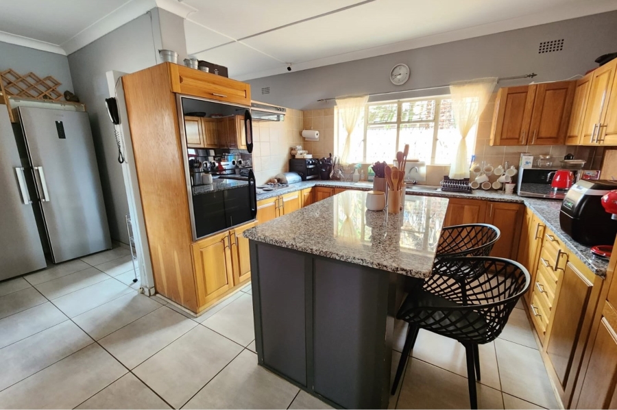 4 Bedroom Property for Sale in Hillcrest Northern Cape